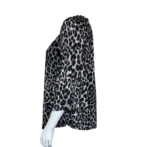 Dear Scarlett Leopard Off Shoulder Bell Sleeve Peasant Top Lightweight Stretch L - Picture 3 of 9